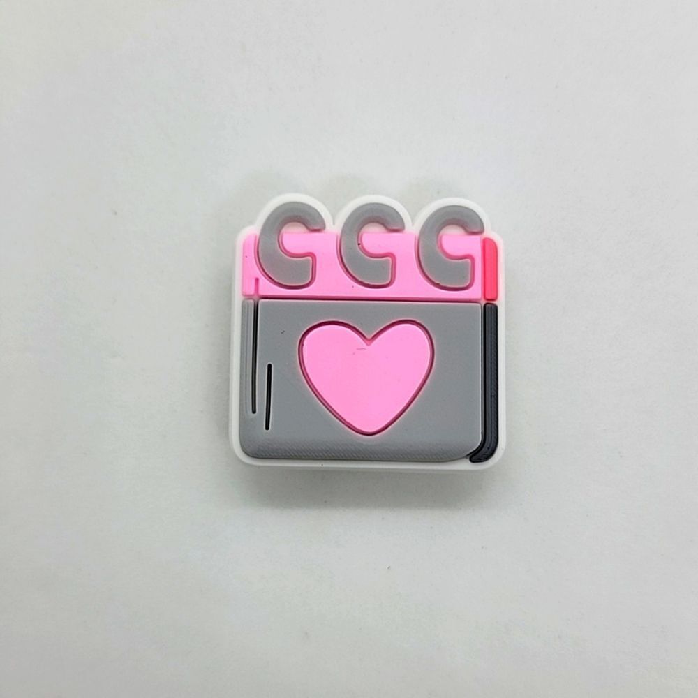 🎈5/$10🎈 PATCHES..CROC CHARMS.. Valentine's.. love..